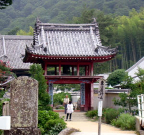 大日寺鐘楼門