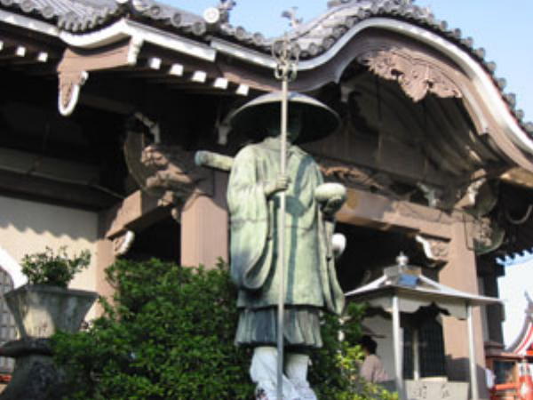 井戸寺弘法大師像