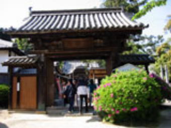 第54番延命寺仁王門