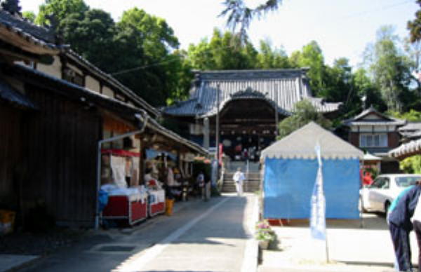 延命寺参道