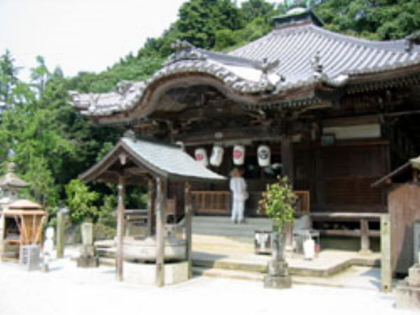 前神寺大師堂
