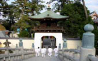 第75番善通寺正覚門