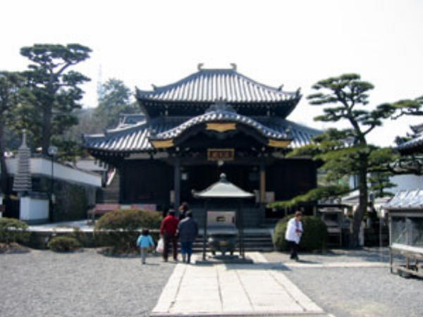 郷照寺本堂