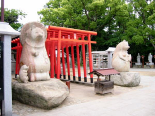 屋島寺蓑山大明神
