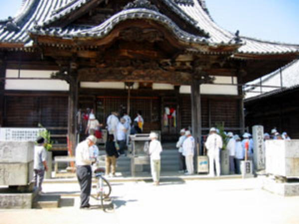 長尾寺本堂