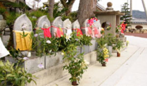 境内のお地蔵さん